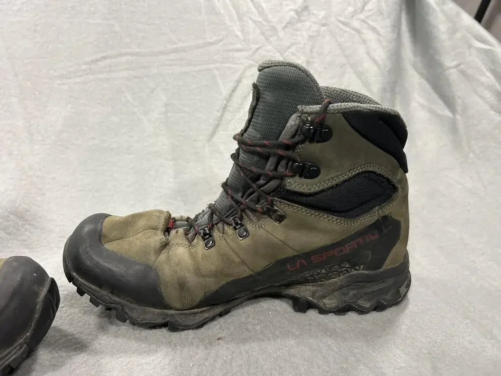 La Sportiva Nucleo High GTX Wide Boots Mens Size 9 Brown Waterproof Vibram Trail